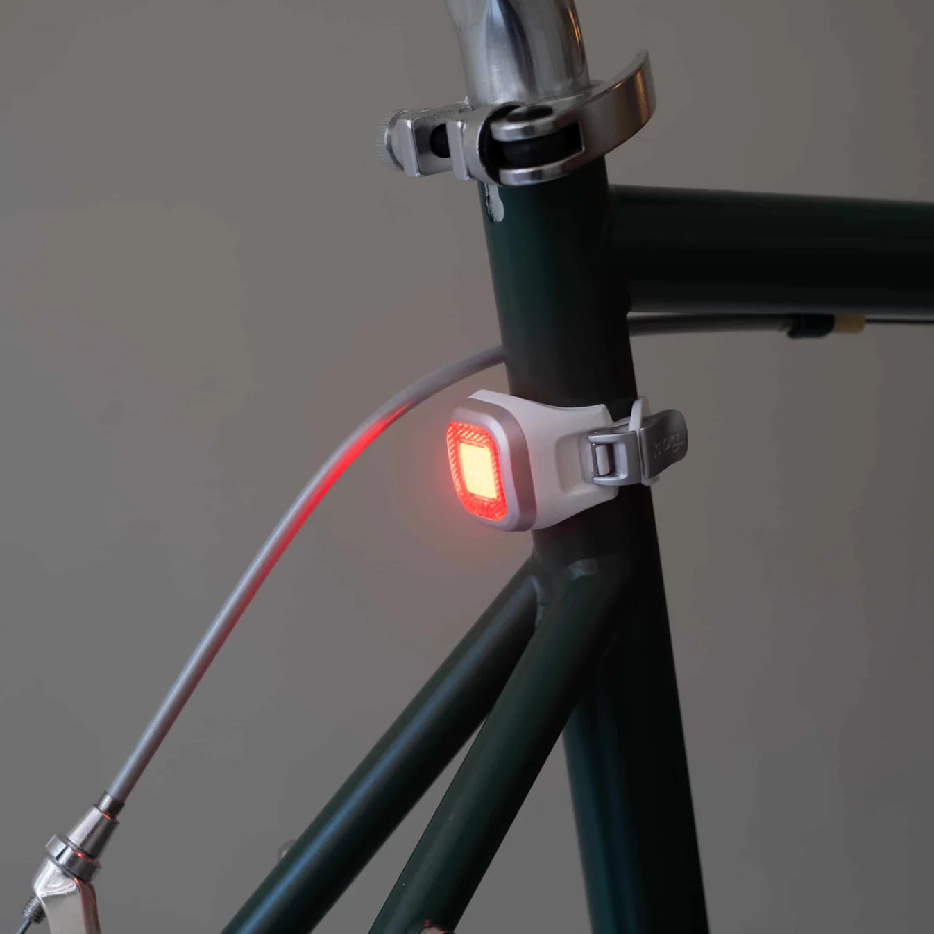 Knog Blinder Mini Square lygtesæt USB opladelig